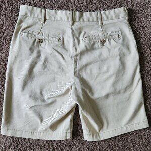 Men's Izod Stretch Khaki Shorts